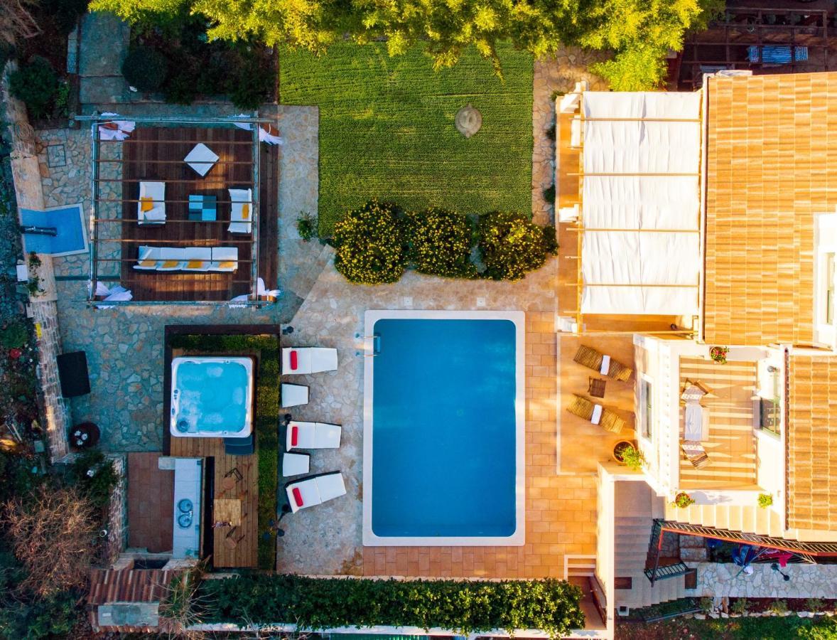 Villa Maha - Pool And Jacuzzi, Included Breakfast Korčula Buitenkant foto